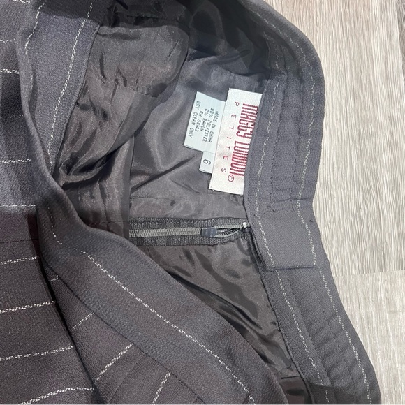 Maggie London vintage gray pinstriped Pant Suit sz 6P - Picture 12 of 13